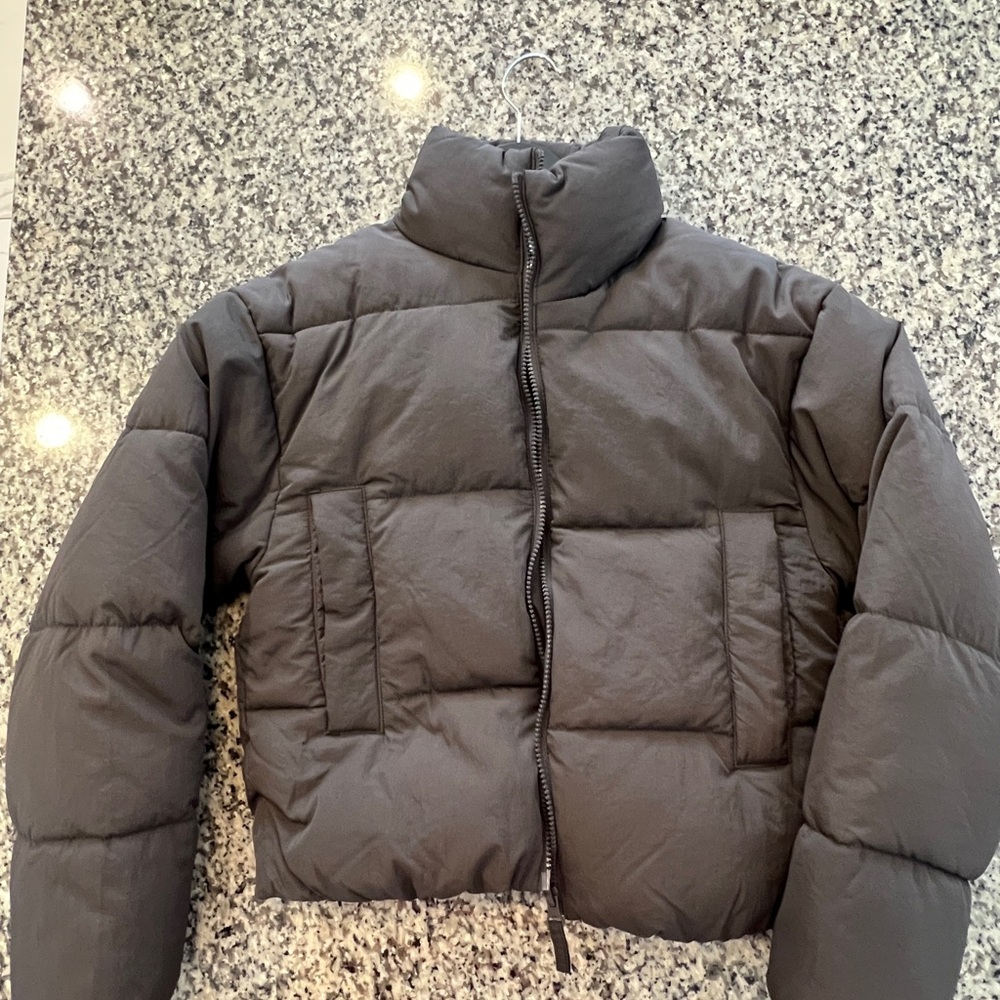 H&M Women's Dark Brown Puffer Jacket